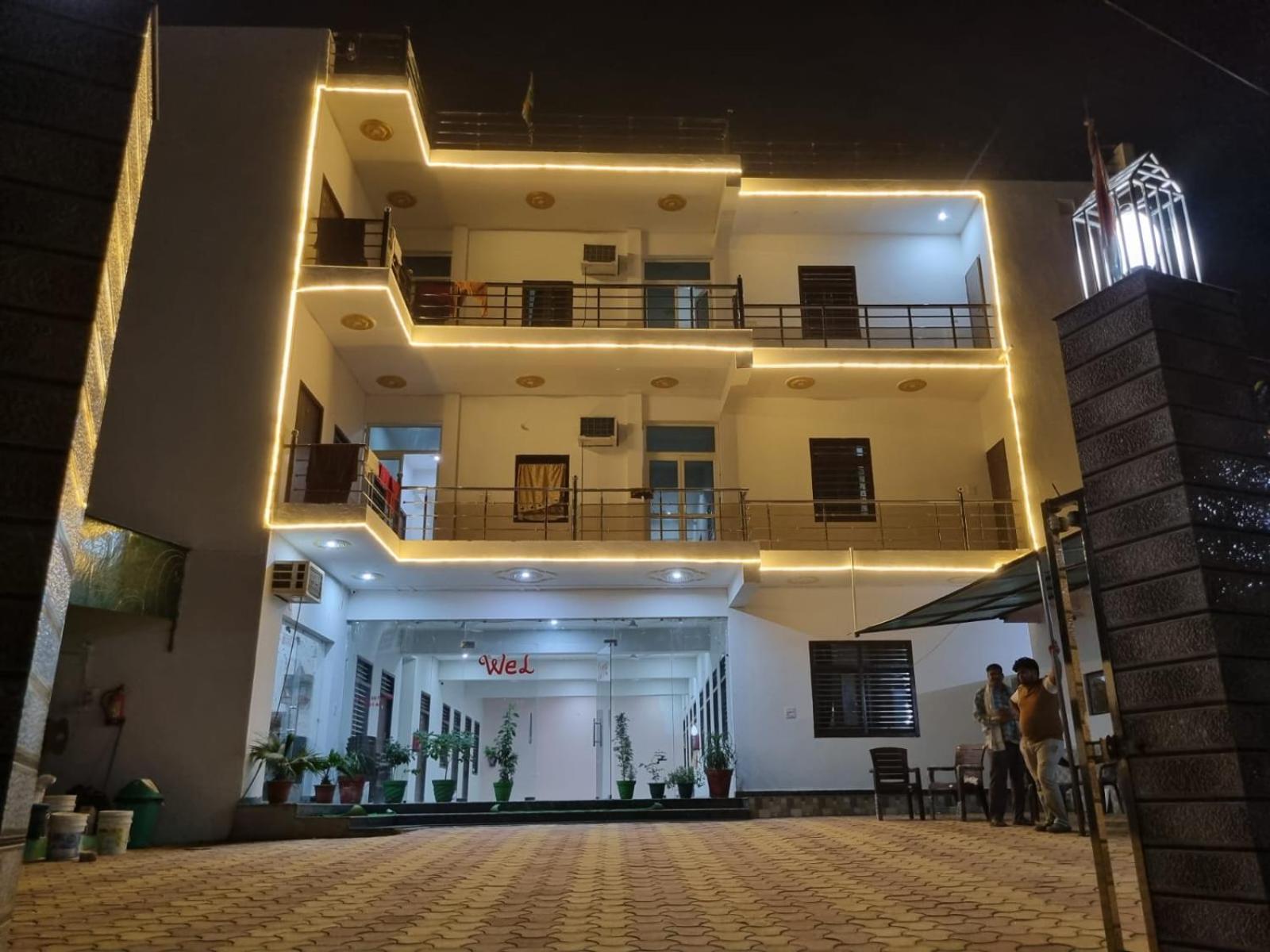 Hotel Vrindavan Bhakti Bhavan- Near Prem Mandir By Mukund Esterno foto