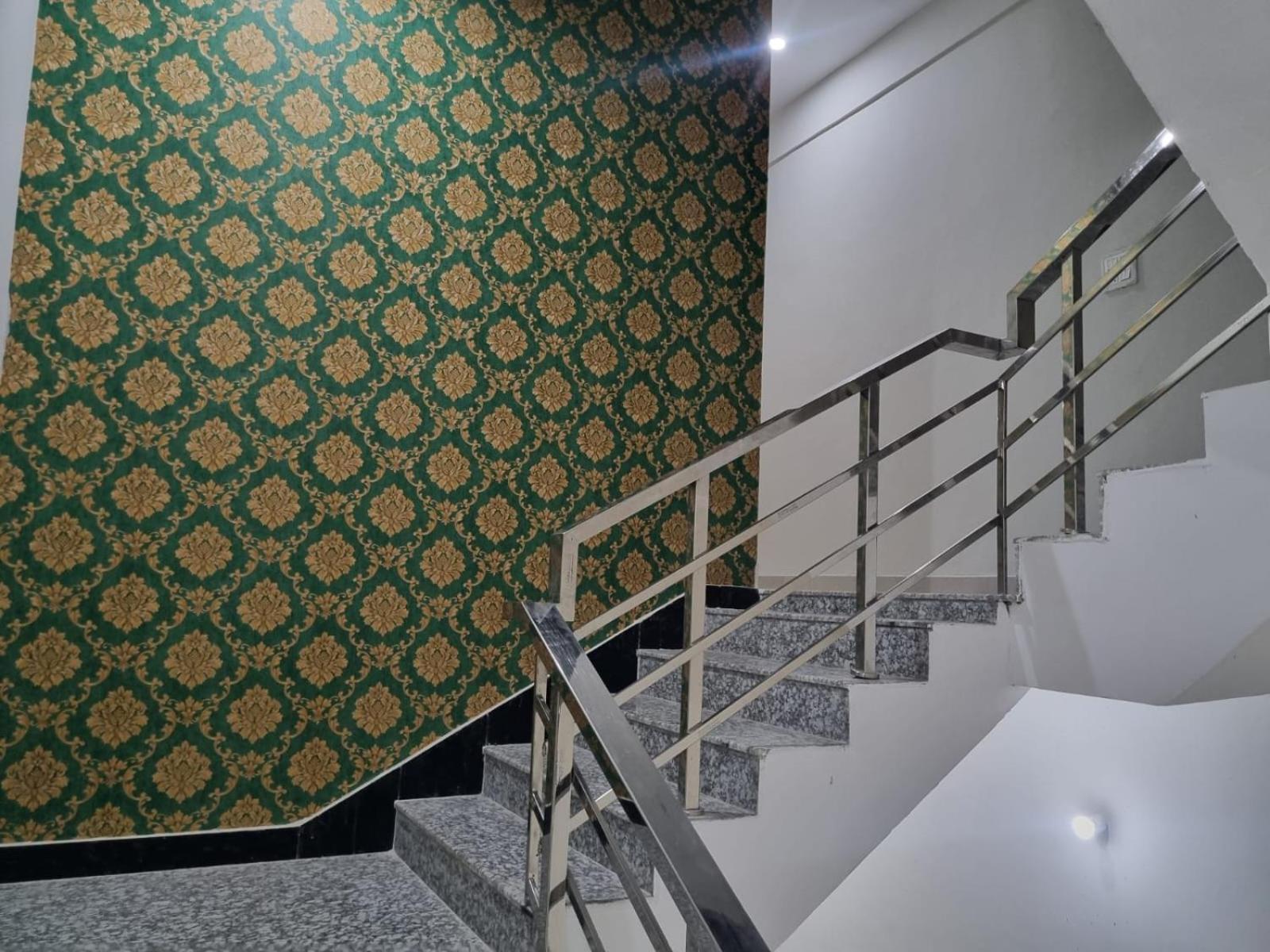 Hotel Vrindavan Bhakti Bhavan- Near Prem Mandir By Mukund Esterno foto